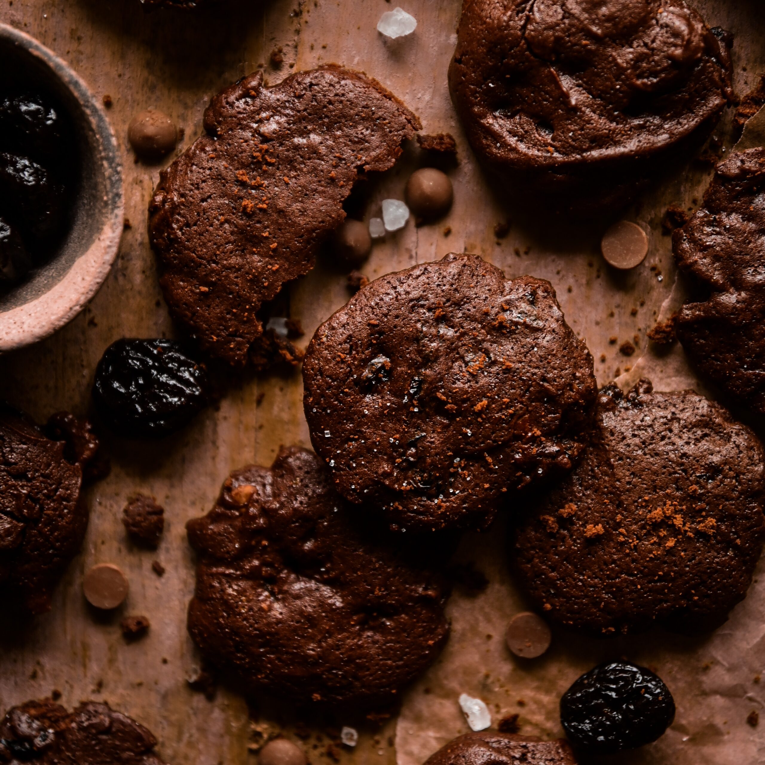 Ciasteczka brownie (czekoladowe) z suszonymi śliwkami
