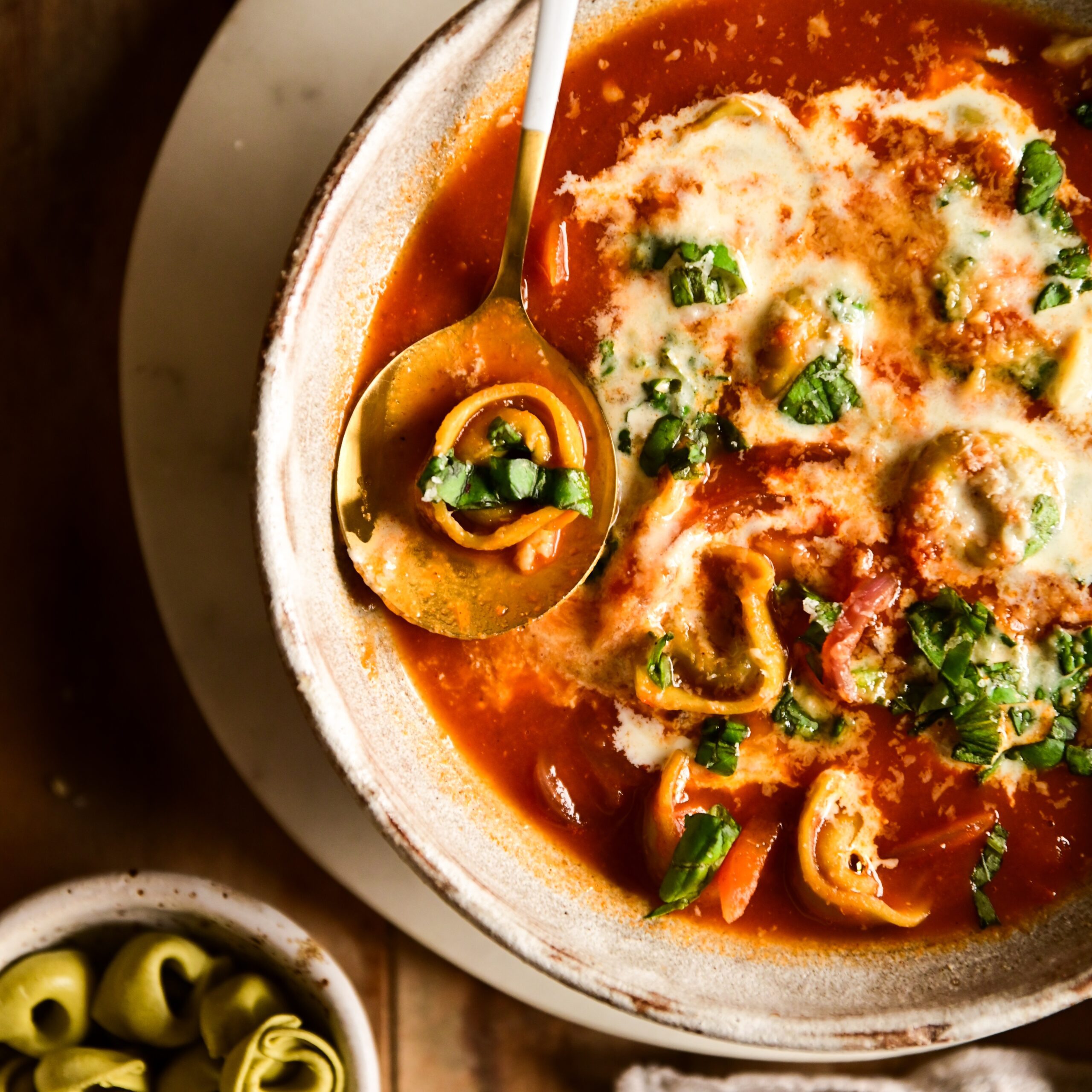 Zupa pomidorowa z&nbsp;tortellini