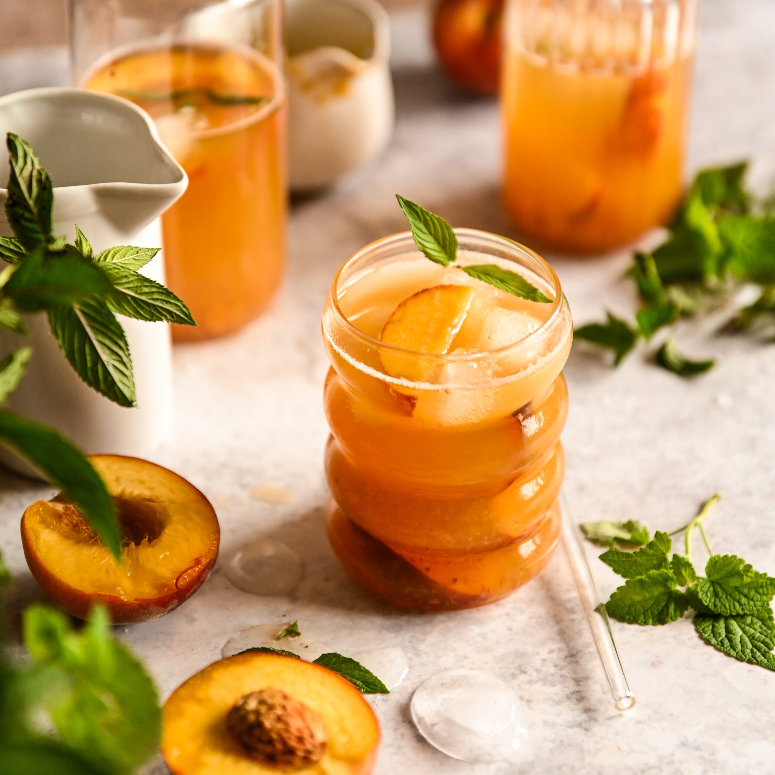 Brzoskwiniowa iced tea – herbata mrożona